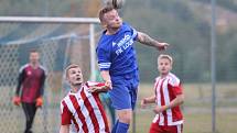 Louny (v modrém) vyhrály na horké půdě v Srbicích 2:1.