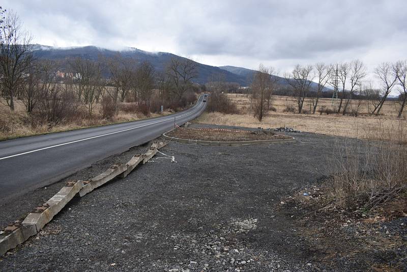 Teplice, Bohosudovská ulice, železniční přejezd. Plánované obraciště pro auta.24. ledna 2022