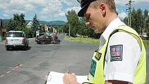 Nehoda osobního auta a autobusu - Kamenný pahorek