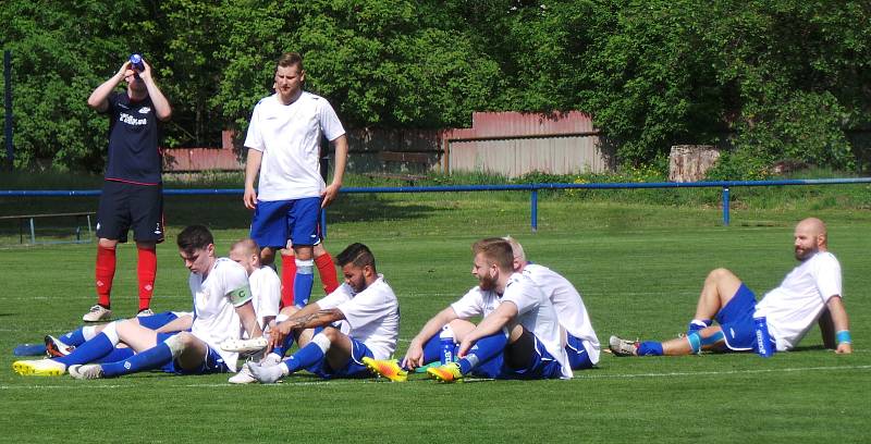 Utkání TJ Proboštov - Junior Děčín rozhodl až penaltový rozstřel, ve kterém byli úspěšní domácí.