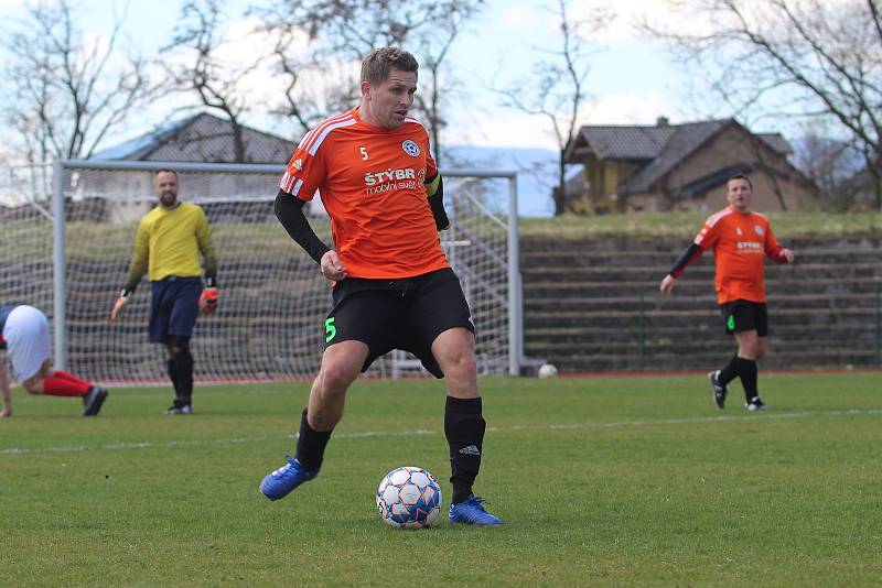 I. B třída: Unčín - Svádov (v oranžovém) 0:2