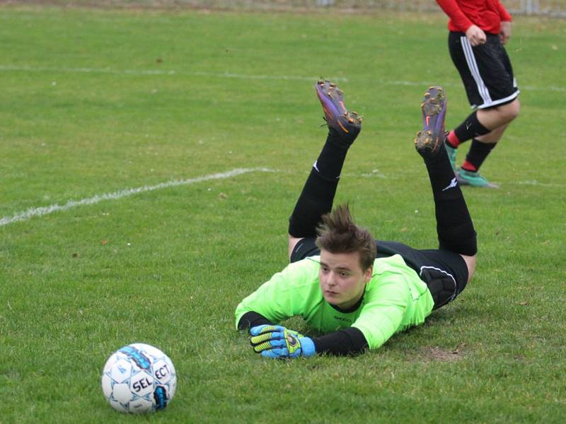 Rtyně porazila Trnovany 5:0, na 15 minut nastoupil i 70letý předseda Josef Hliba.