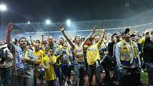 Po šesti letech se fotbalisté Teplic a jejich fanouškové dočkali velkých oslav. Po vítězství teplických fotbalistů se Slováckem (27. 5. 2009) přivezli pohár vítězové ukázat na teplický stadion Na Stínadlech. Oslavy ukončil ohňostroj.