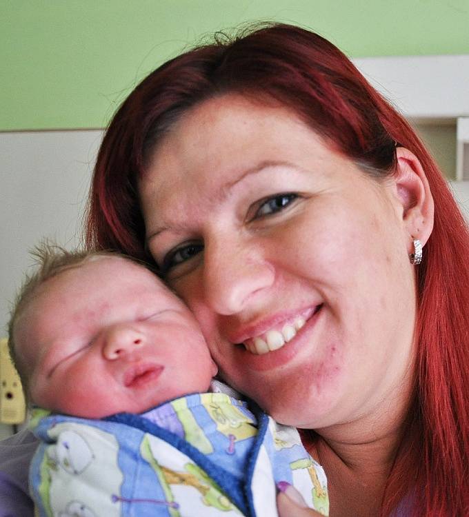 Mamince Tereze Hulínské z Teplic se 20. srpna v 16.58 hod. v teplické porodnici narodil syn Kubíček Skořepa. Měřil 51 cm a vážil 3,20 kg.