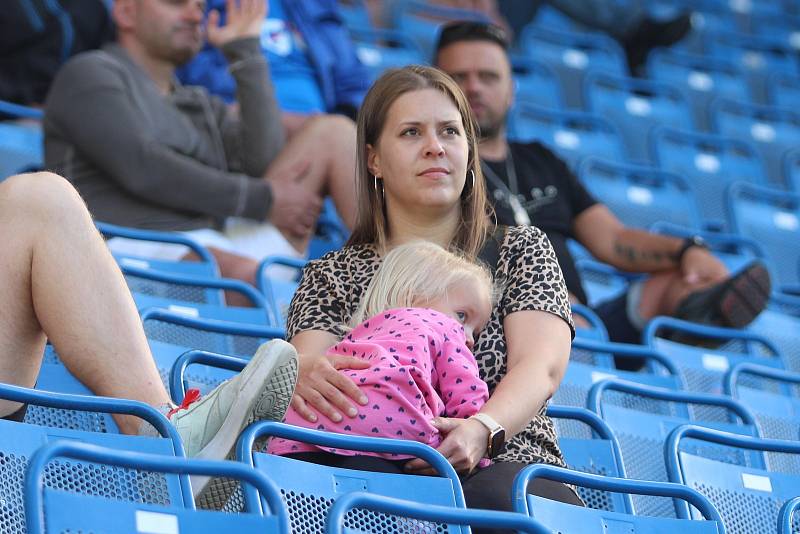 Diváci na fotbale Teplice - Pardubice