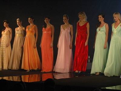 Fashion show 2007, salon Moravec a kolekce společenských šatů