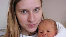 Miroslavě Pařízkové z Bžan se v teplické porodnici 3.10. ve 4.05 hod. narodila dcera Monika Belecová, míry 49 cm a 3,25 kg.