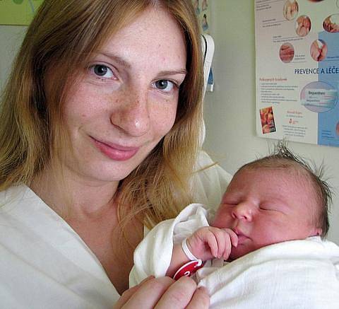 Libuši Sochorové z Duchcova se v teplické porodnici 4.10. v 11.50 hod. narodila dcera Tereza Sochorová, míry 49 cm, 3,7 kg.
