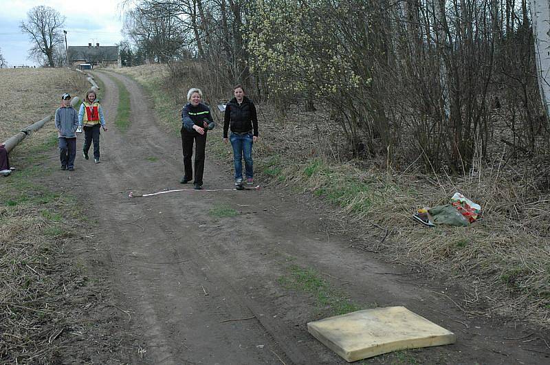 V HÁJI SE ODEHRÁLA NELÍTOSTNÁ BITVA HASIČSKÝCH KLANŮ