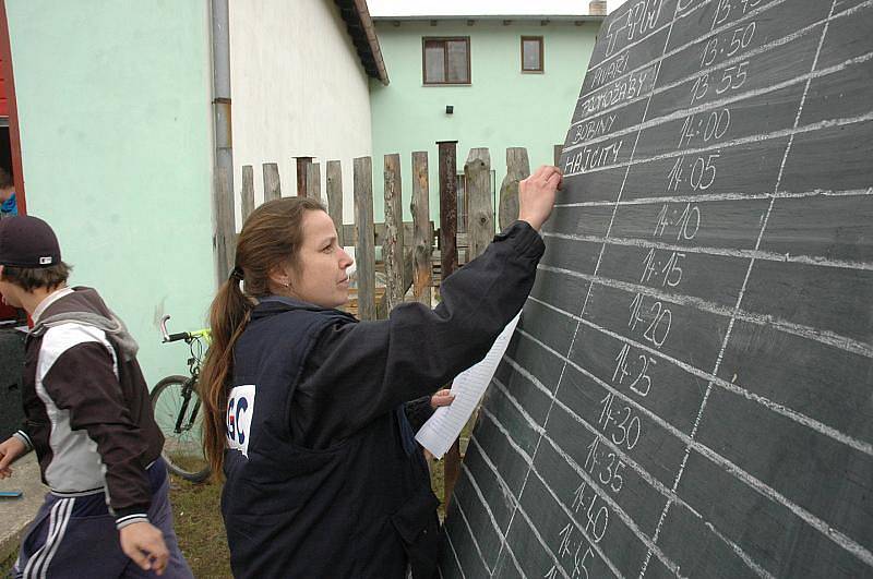 V HÁJI SE ODEHRÁLA NELÍTOSTNÁ BITVA HASIČSKÝCH KLANŮ