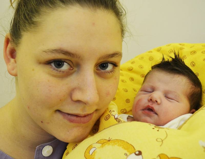 Mamince Michaele Schejbalové z Duchcova se 4. prosince  ve 21.45 hod. v teplické porodnici narodila dcera Michaela. Měřila 51 cm a vážila 3,20 kg.