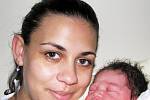 Mamince Michaele Kiššové z Teplic se 8. listopadu v 10.35 hodin v ústecké porodnici narodil syn Tomáš Slepcsik. Měřil 50 cm a vážil 3,85 kg.