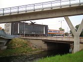 Most přes řeku Bílinu u vlakového nádraží v Bílině.