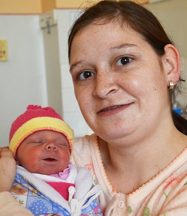 Mamince Zdeňce Oswaldové z Hrobu - Křižanova se 14. listopadu v 11.30 hod. v teplické porodnici narodila dcera Daniela Cestrová. Měřila 43 cm a vážila 2,15 kg.