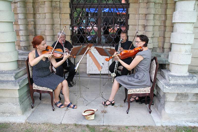 Hudební setkání na zámku, Zvonkohra a String Clartet.