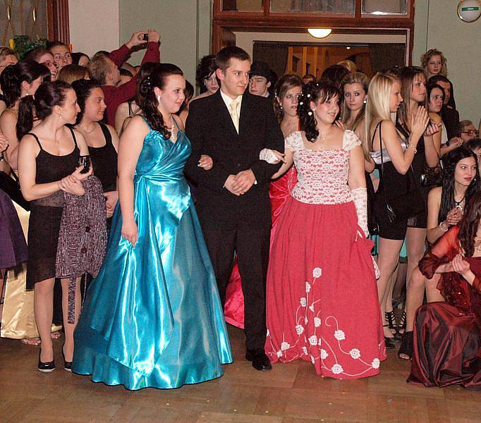 Maturitní ples studentů 4.B obchodní akademie