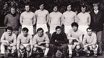 Mužstvo Baníku Lom z roku 1970.
