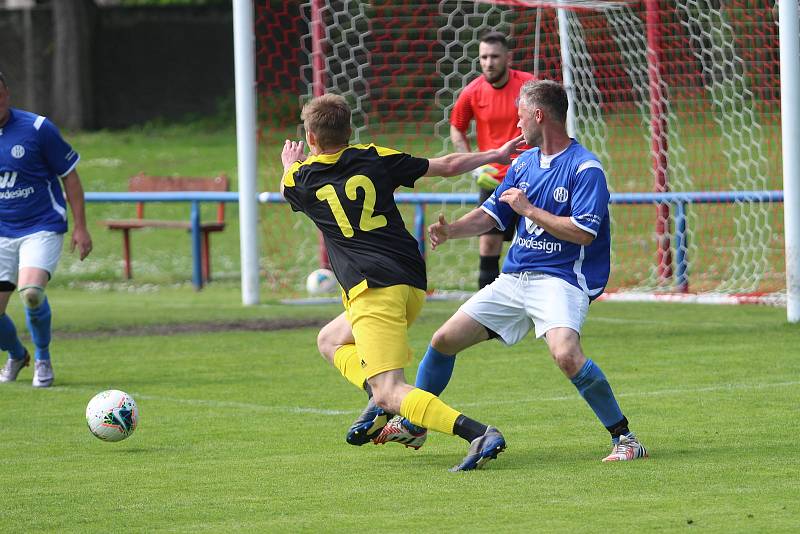 Proboštov B - Sobědruhy (v modrém) 1:4