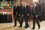 V únoru 2020 se Teplice důstojně rozloučily s bývalým primátorem a předsedou senátu Jaroslavem Kuberou. Na rozloučení dorazil i prezident Miloš Zeman.