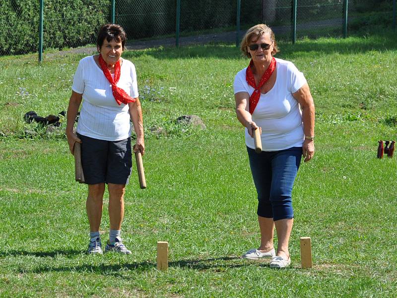 Na hřišti v Ohníči se konal Den netradičních sportů. Záštitu převzalo Regionální centrum Sportu pro všechny Teplice.