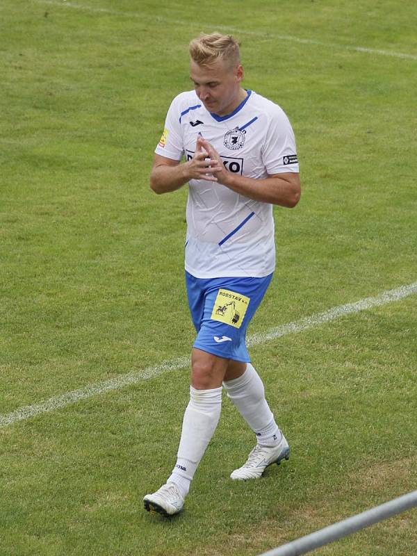 3. kolo FORTUNA ČFL A: Dynamo České Budějovice B - TJ Jiskra Domažlice (hráči v bílých dresech) 0:1 (0:1).