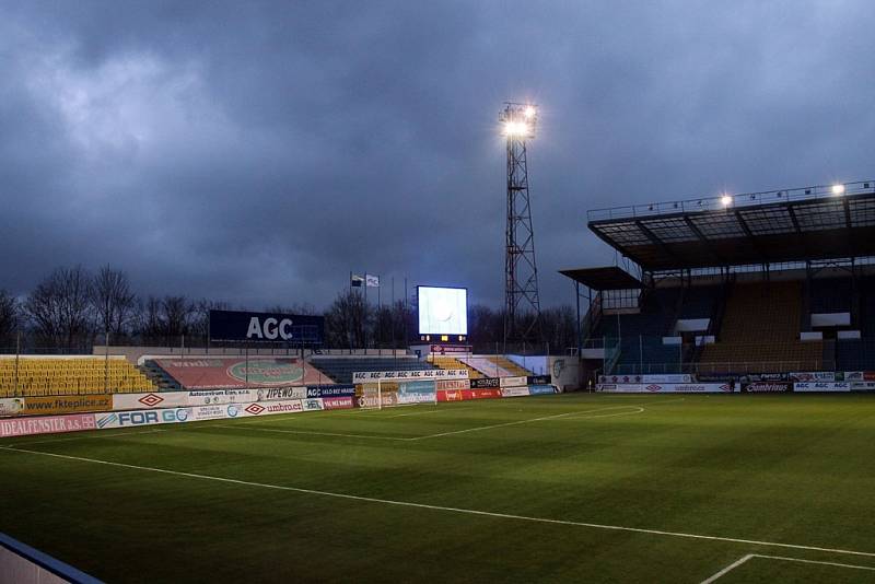 Jiskra na Stínadlech. Odveta osmifinále Poháru České pošty FK Teplice - Jiskra Domažlice 2:1.