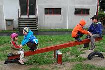 V loňském roce se dočkaly dvou nových hřišť bělské děti. Letos by po skončení stavebních prací mohli být s renovovanými městskými domy spokojení i dospělí.