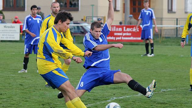 Z divizního derby mezi Slavojem Koloveč a FK Tachov.