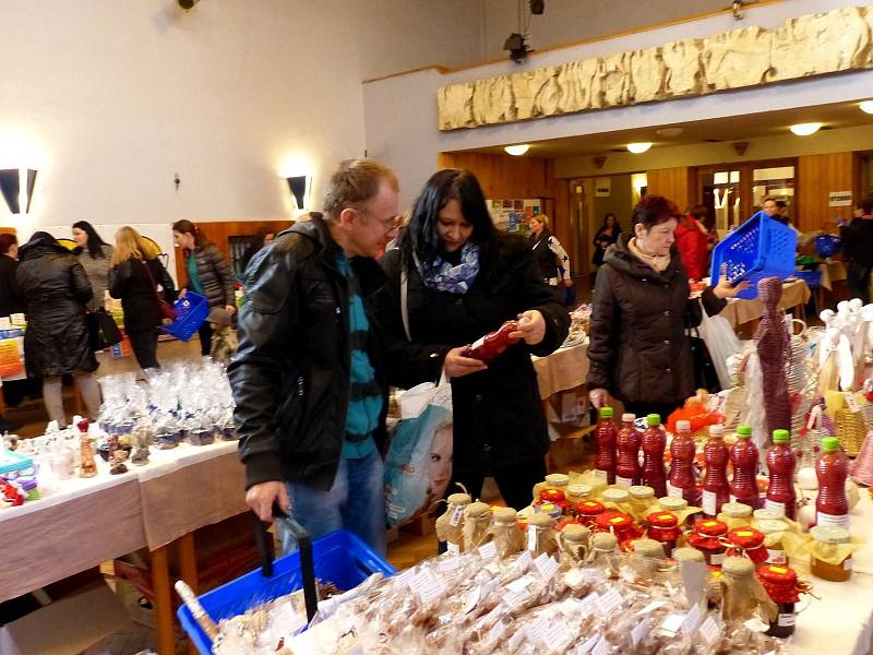 II. charitativní vánoční jarmark v MKS Domažlice.