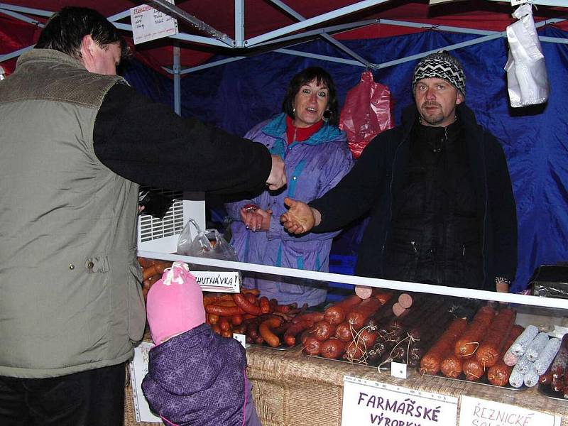 Z Farmářských trhů v Domažlicích v sobotu 22. října 2011.