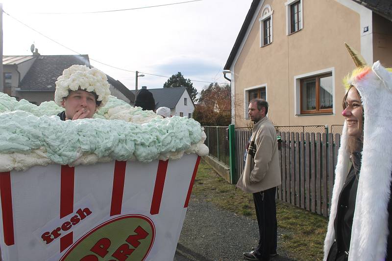 Víkend ovládly masopusty. Fotografie z Nevolic, Podzámčí a Spáňova.