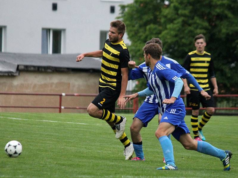 Stadion v Hrádku u Rokycan hostil finále Poháru PKFS mezi Chotíkovem a rezervou Domažlic.