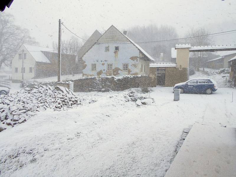 Pasečnice byla ve středu ráno pod sněhem.