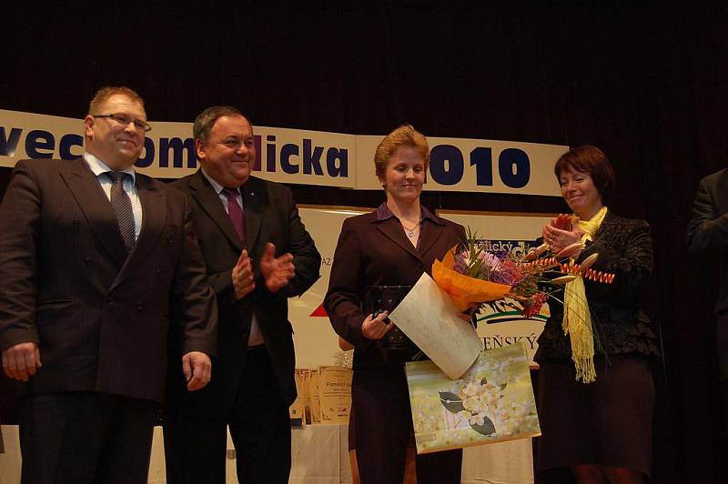 Ze slavnostního vyhlašování ankety Sportovec Domažlicka 2010 v Kolovči.