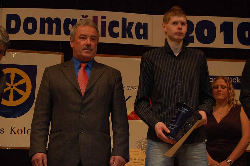 Ze slavnostního vyhlašování ankety Sportovec Domažlicka 2010 v Kolovči.