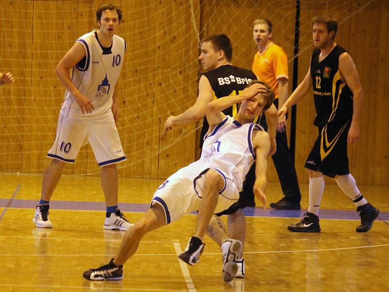 Čtvrtý zápas finále play – off II. ligy mužů mezi basketbalisty Jiskry Domažlice a Renocar Podolí Brno. 