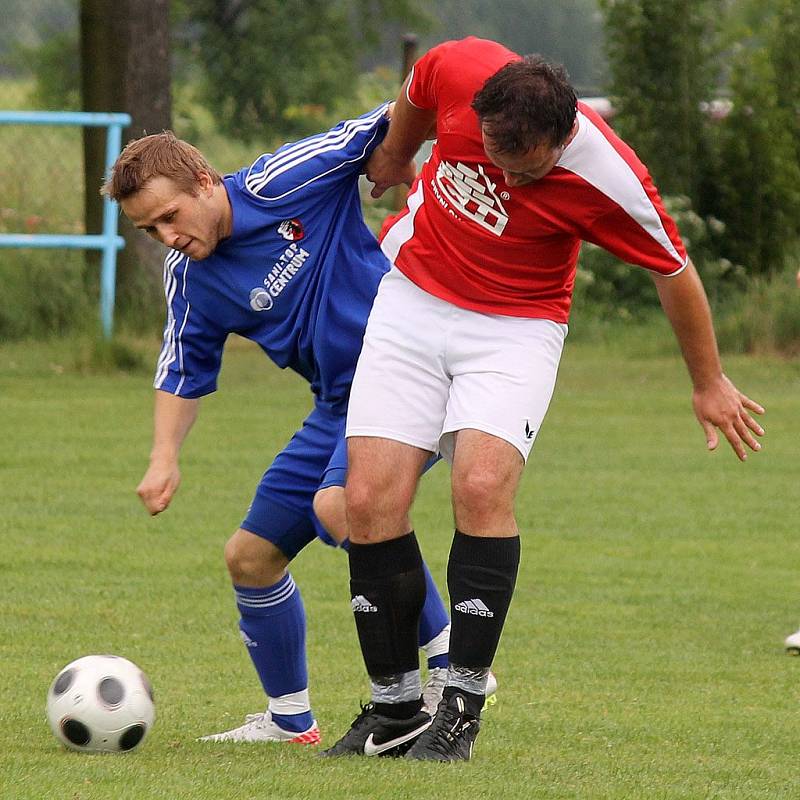 Z chodského derby mezi fotbalisty Sokol Postřekov a Spartak Klenčí.