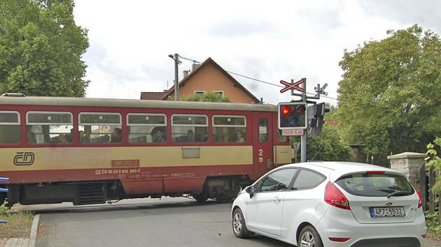 Přejezd v domažlické Jiráskově ulici bude uzavřen 9. a 10. června. Objížďka bude vedena před Kout na Šumavě. 