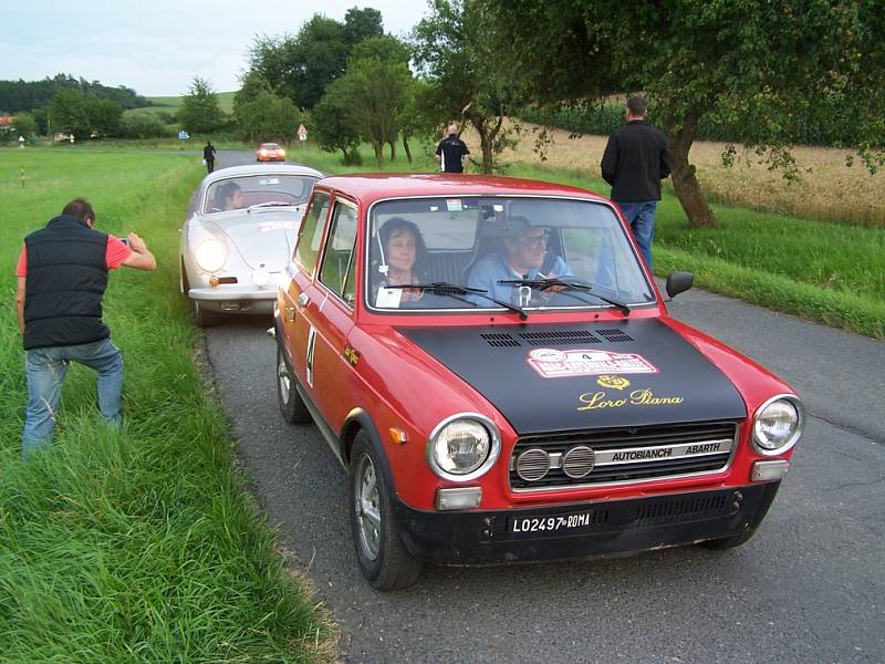 Domažlickem projížděli účastníci ADAC Bayerwald-Rallye Classic.