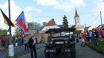 Z premiérového běhu štafet po stopách Operace Cowboy.