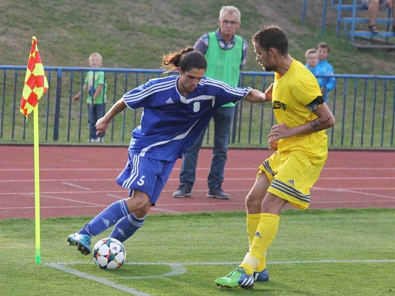 Třetiligové derby mezi FK Tachov a Jiskrou Domažlice.