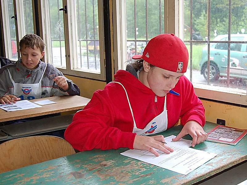 Okresní kolo Dopravní soutěže mladých cyklistů se dnes, ve čtvrtek 14. května, konalo v Domažlicích.