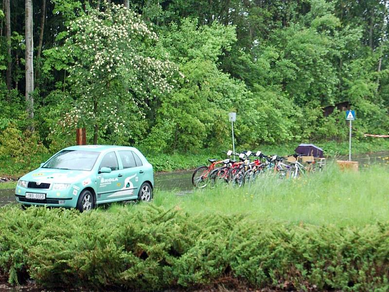 Okresní kolo Dopravní soutěže mladých cyklistů se dnes, ve čtvrtek 14. května, konalo v Domažlicích.