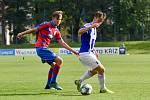 Viktoria Plzeň B (v červených dresech) utrpěla na Chodsku debakl. S Domažlicemi padla vysoko 0:8.