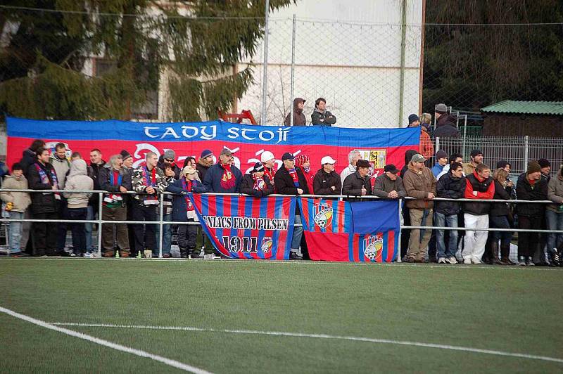 Fotbalový svátek v Domažlicích. Jisrka, lídr divizní skupiny A, se na Střelnici utkala s lídrem Gambrinus ligy Viktorií Plzeň.