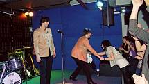 The Backwards - The Beatles revival v domažlickém klubu Death Magnetic.