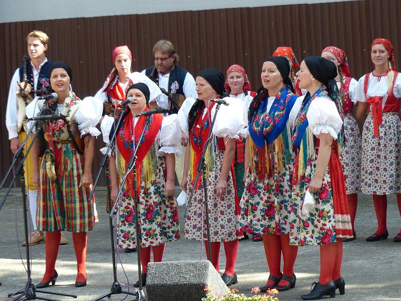 Klenotnicový pořad udělal tečku za svátkem folkloru.