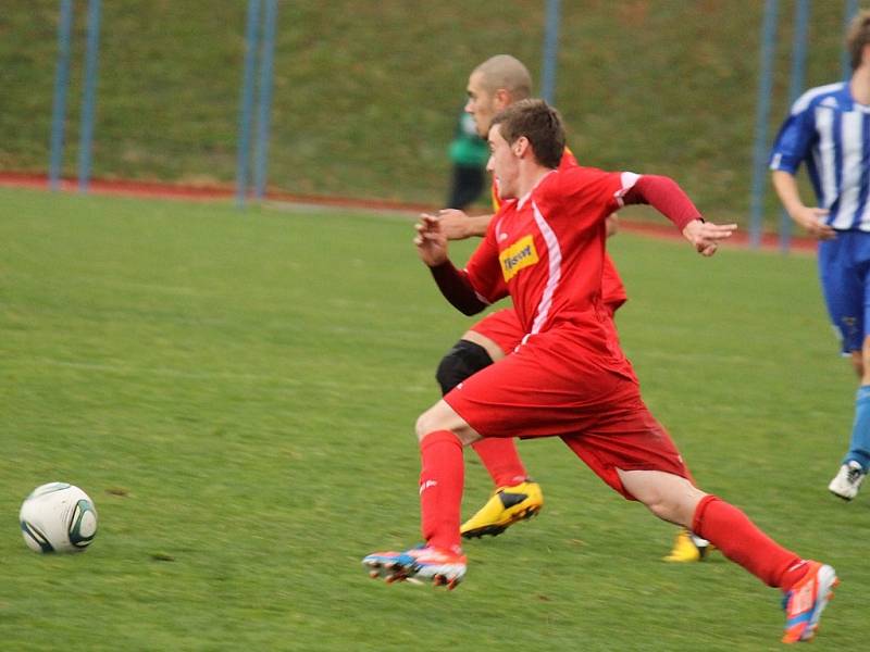 Derby rezerv. Z utkání Benfiky, rezervy třetiligové Jiskry, a zálohy divizních Rokycan.