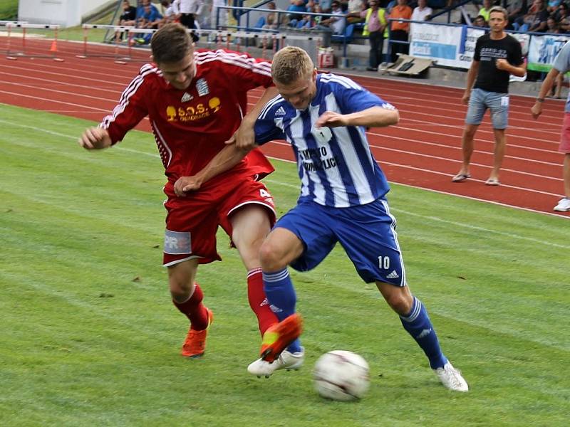 1. kolo ČFL: Jiskra Domažlice A - Slavoj Vyšehrad 2:0 (1:0).