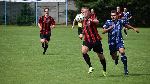 David Limberský v nedělním utkání proti Mýtu.